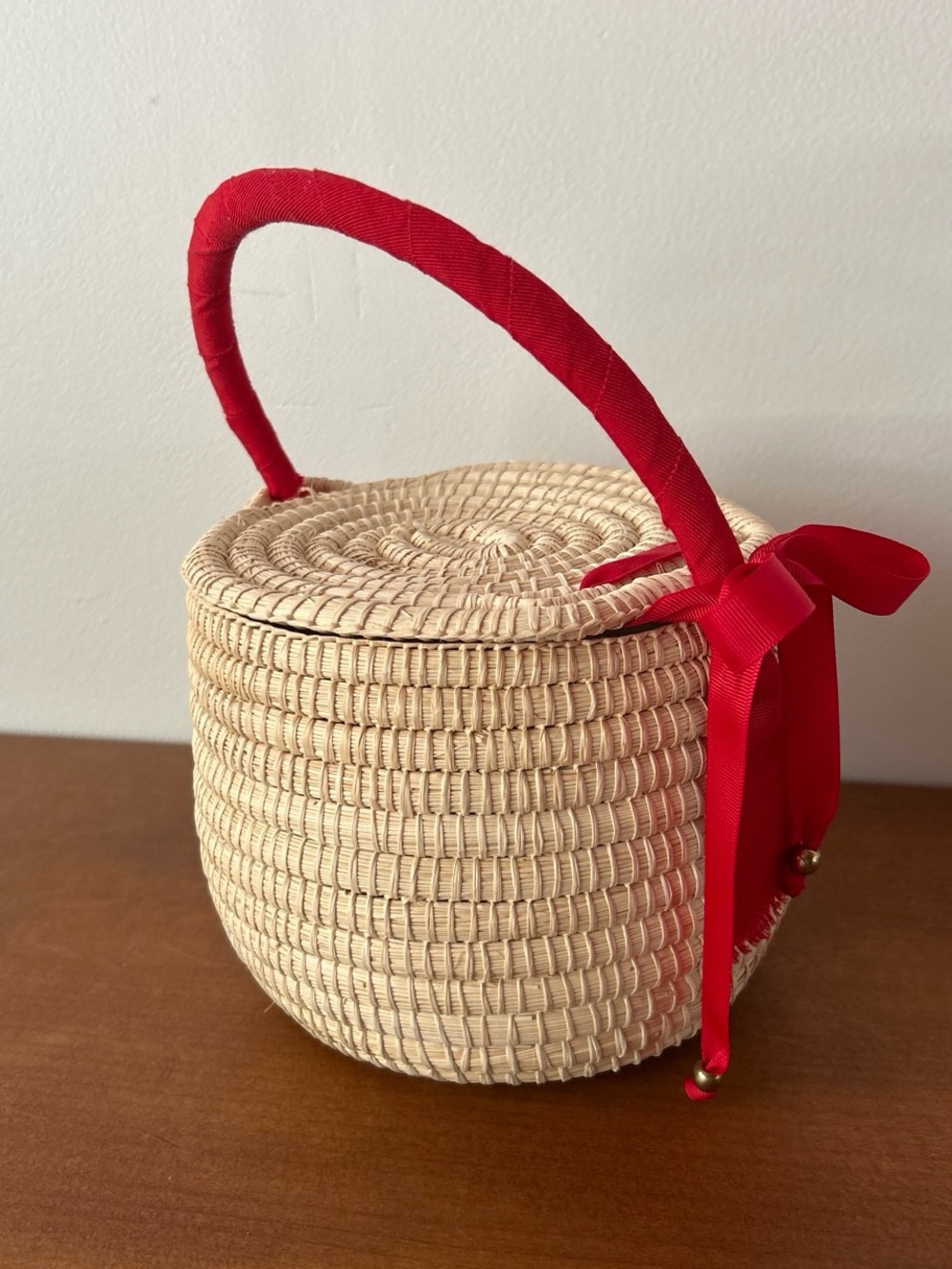 Banana Republic Natural Straw Basket Bag with Red Handle - Picture 2 of 4